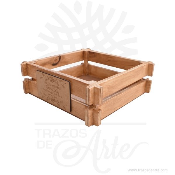 Canasta en triplex de pino pintada y personalizada - Image 3