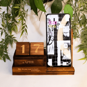 Calendario de Madera y Soporte Celular