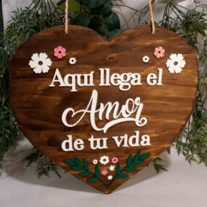 Letrero para bodas con forma de corazón