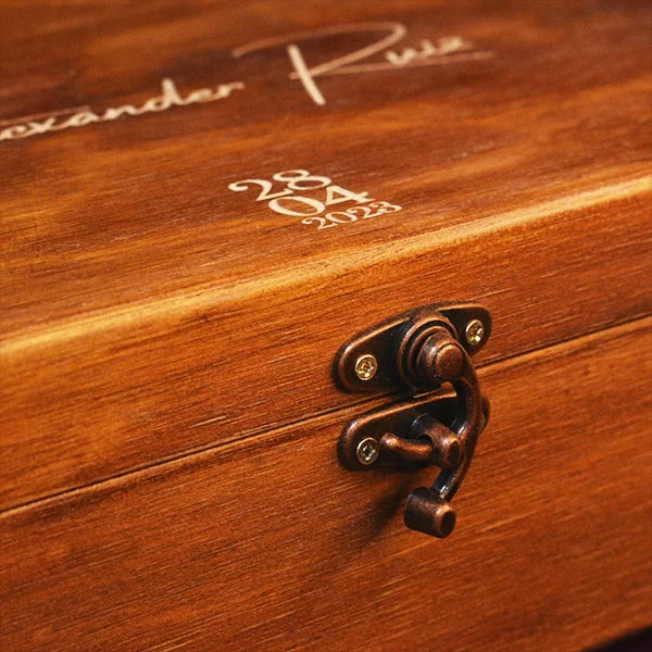 Caja de madera 8 relojes personalizada - Image 4