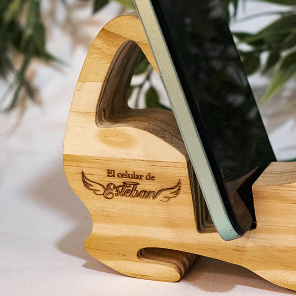 Soporte teléfono móvil gato en madera de pino - Image 4