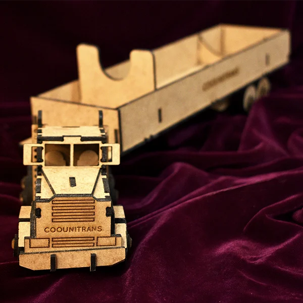 Tractomula para personalizar en MDF - Image 6