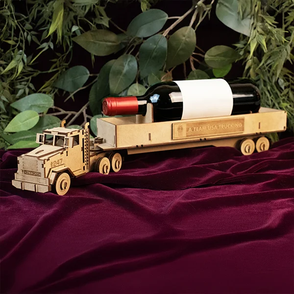 Tractomula para personalizar en MDF